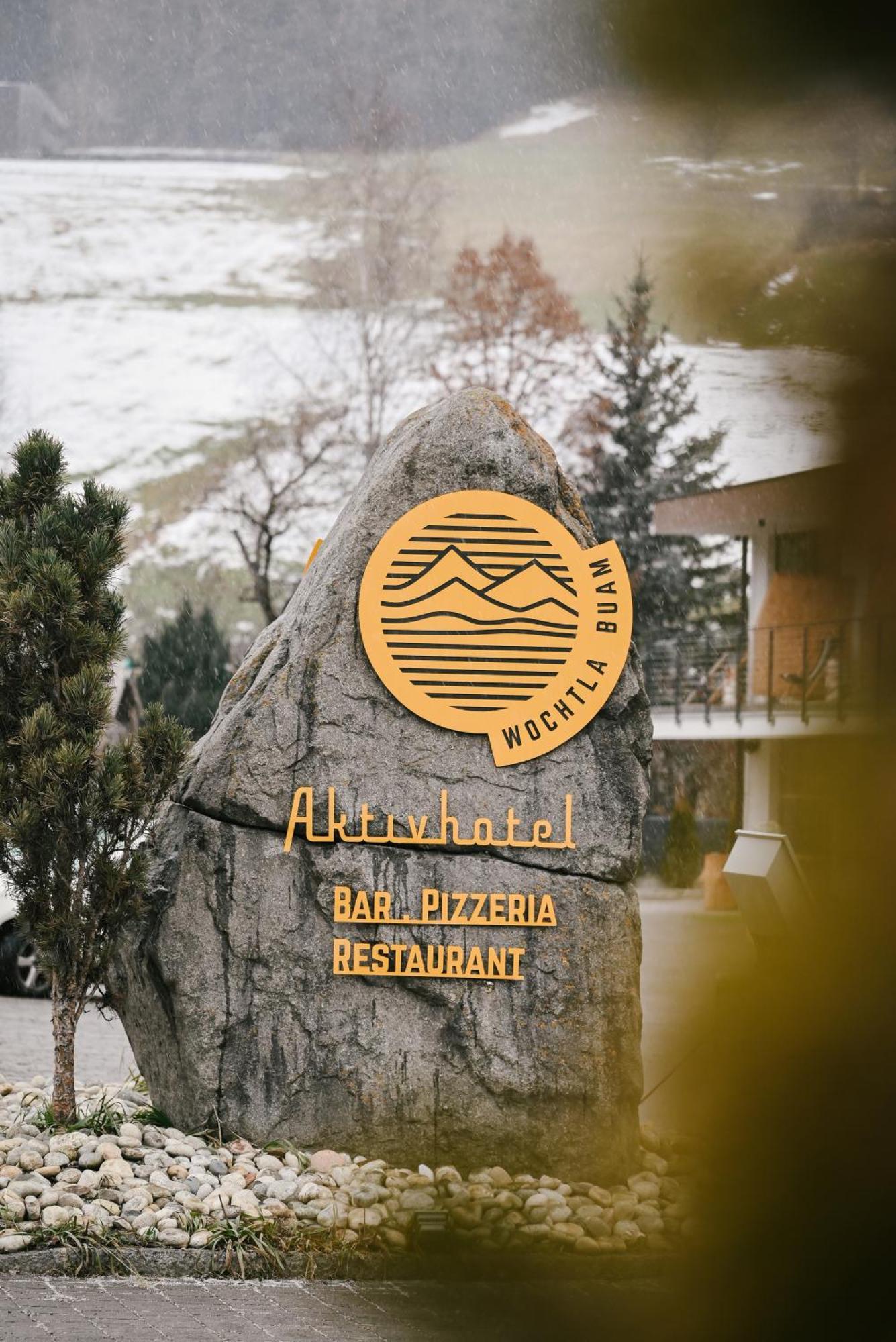 Hotel Wochtla Buam Brunico Exterior foto